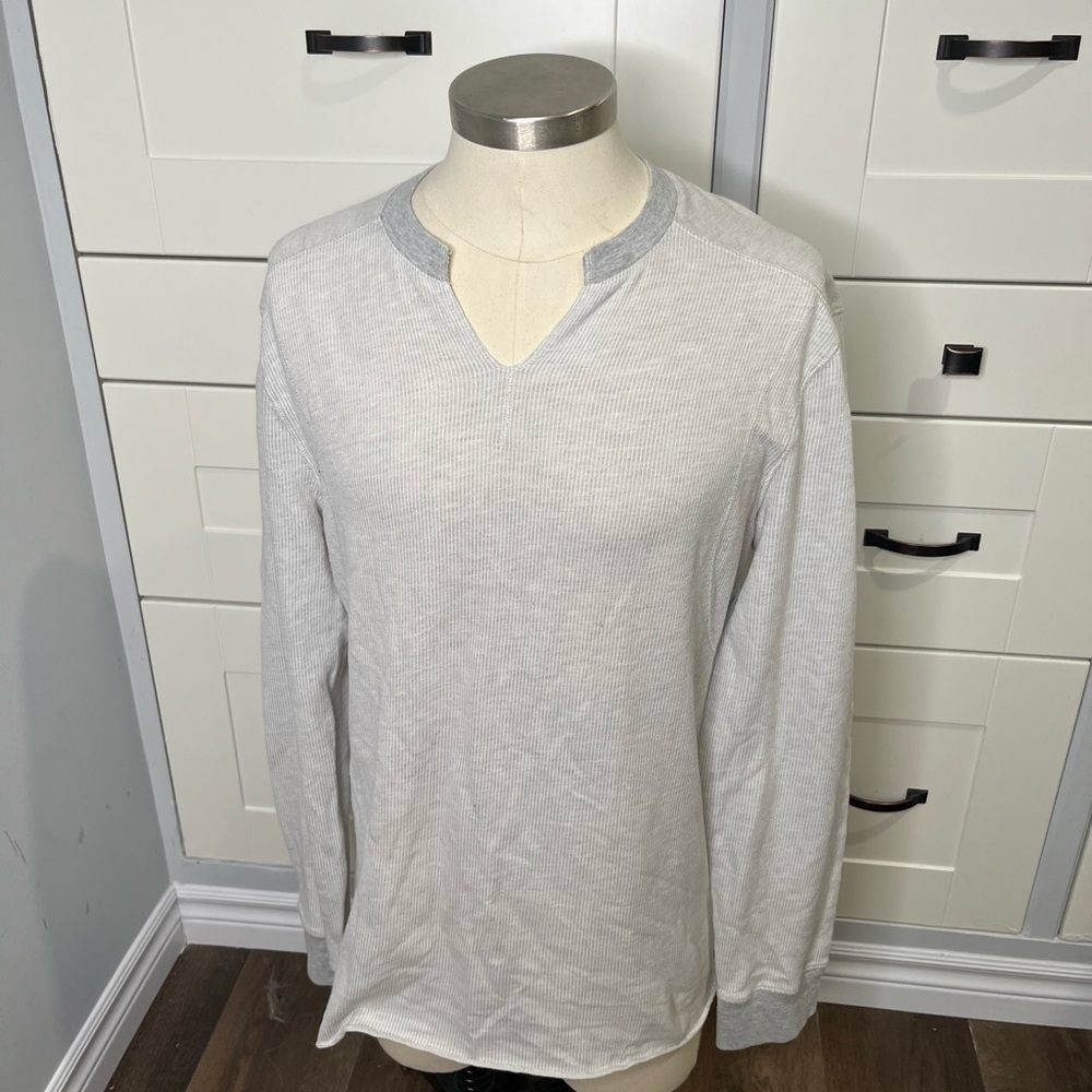 Guess. Gray ribbed. Long sleeve shirt. XLarge. Vneck. Men’s.